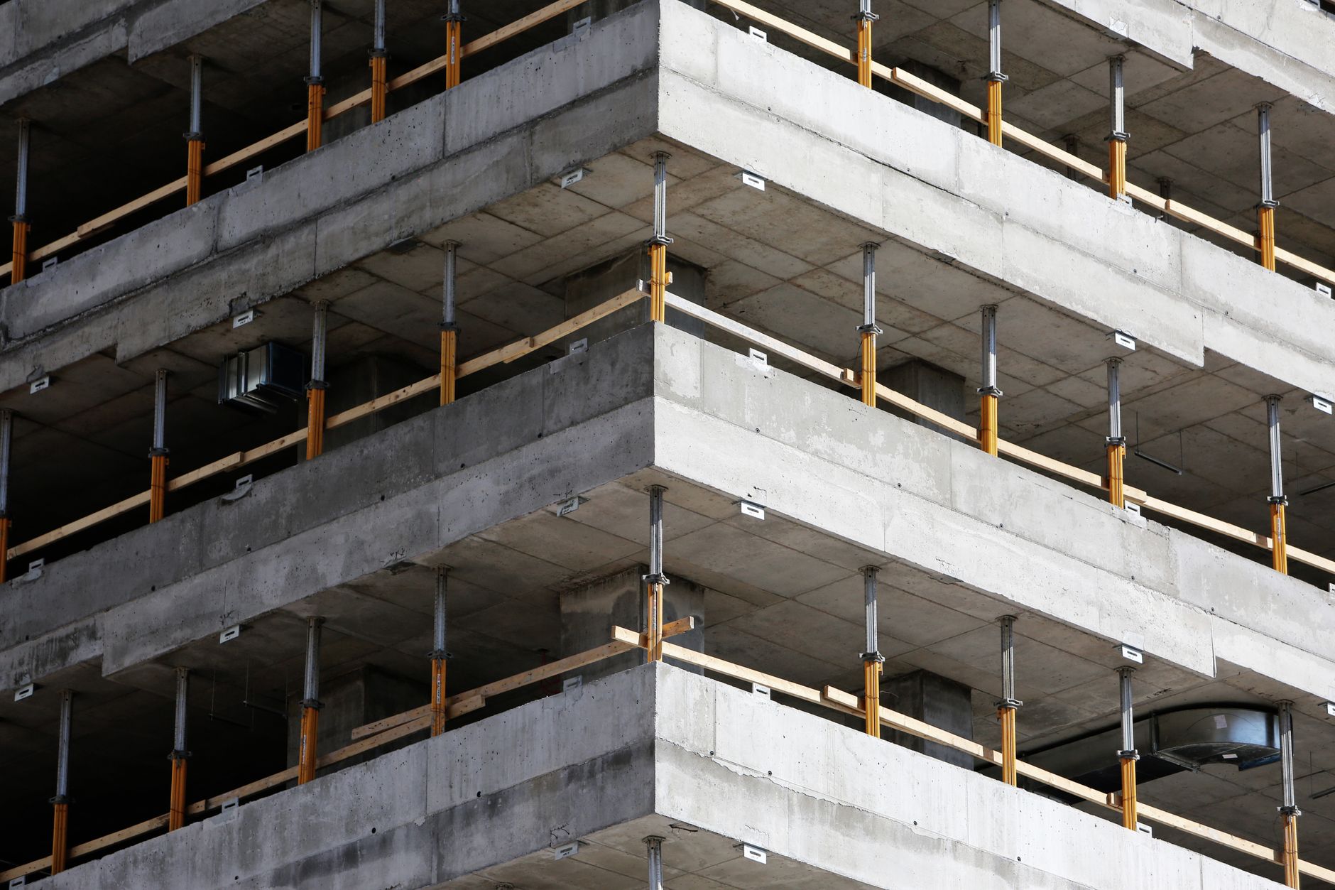 Anfrage zum Plenum: Jahresbauprogramm 2027